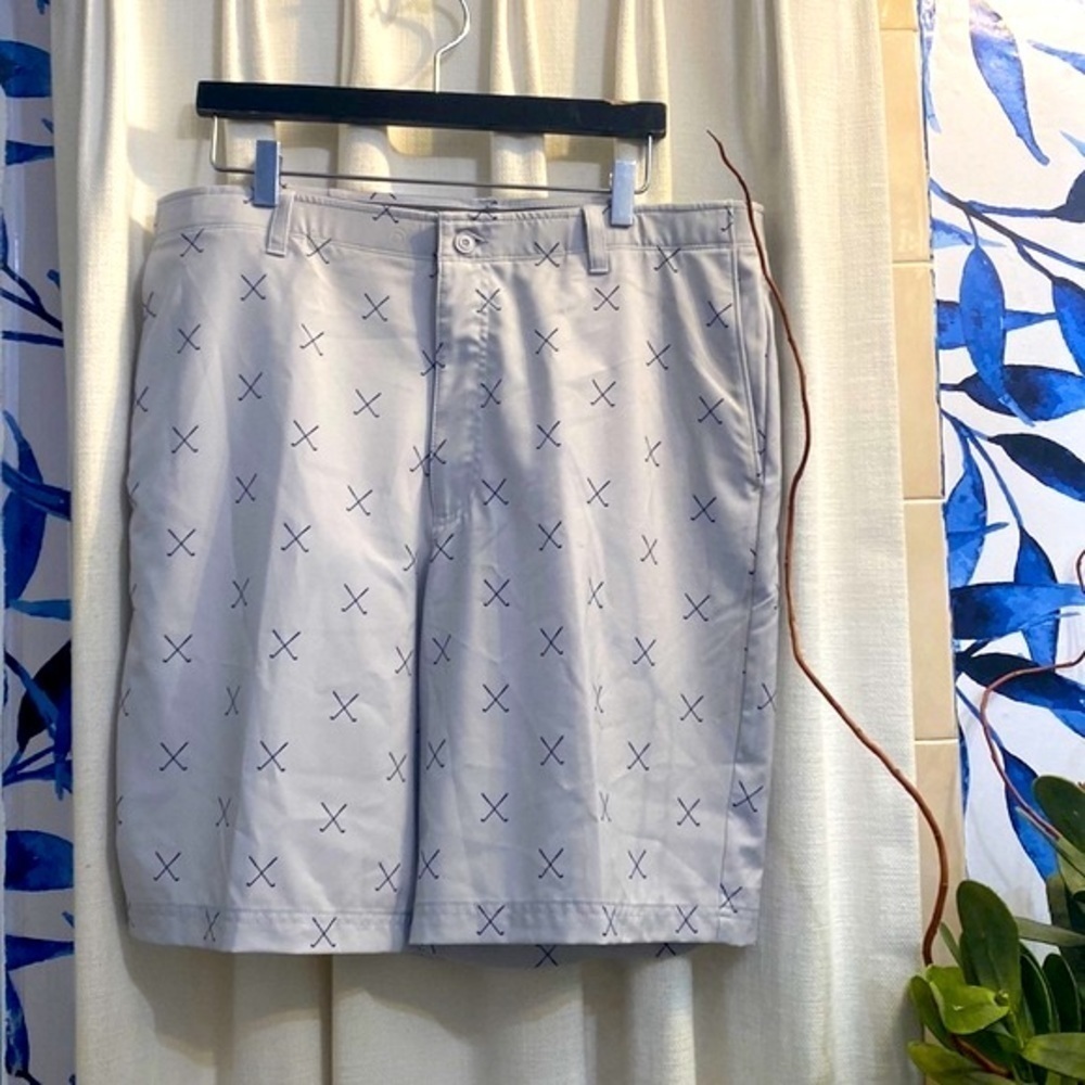Men’s Gray Golf America Golf Club Print Polyester & Spandex Golf Shorts Size 36
